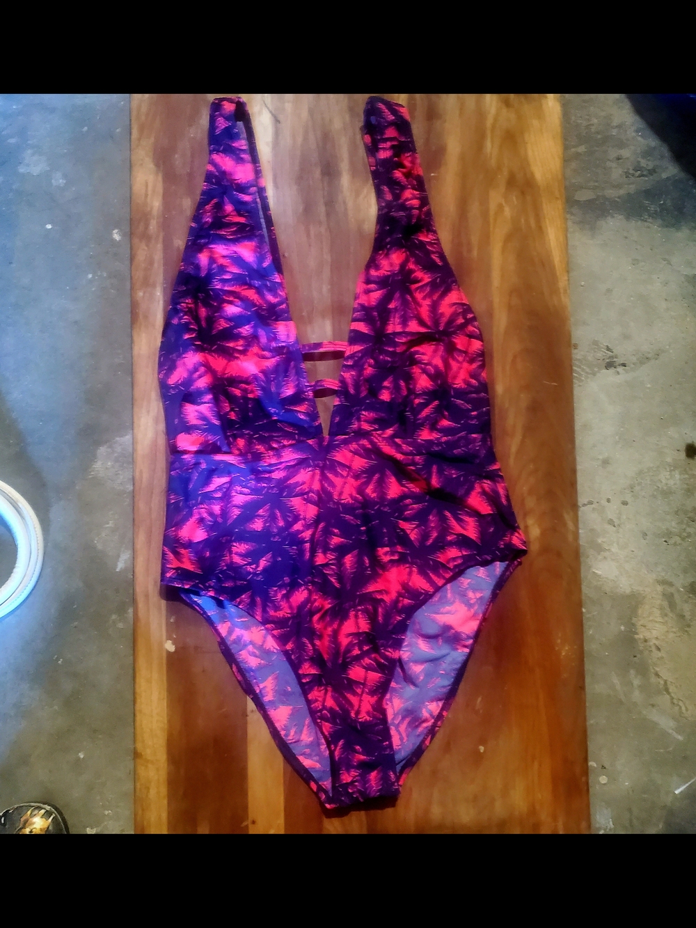 Boohoo Tropical Palm Print One-Piece Swimsuit in Hot Pink & Navy